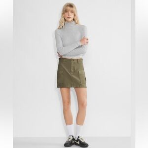 NWT Aritzia Tna HomeStretch™ Turtleneck! Size M